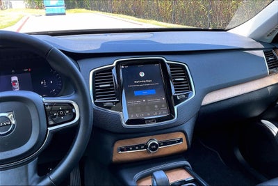 2024 Volvo XC90 B6 Plus Bright Theme