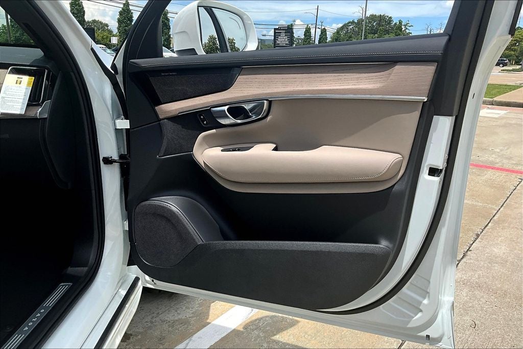 2026 Volvo XC90 B6 Plus 7-Seater