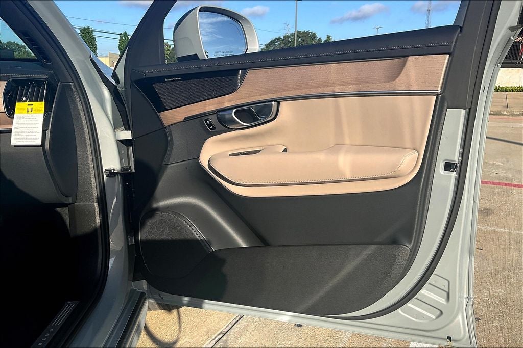 2026 Volvo XC90 B6 Plus 7-Seater