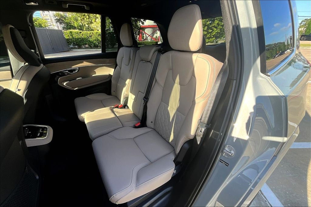 2026 Volvo XC90 B6 Plus 7-Seater
