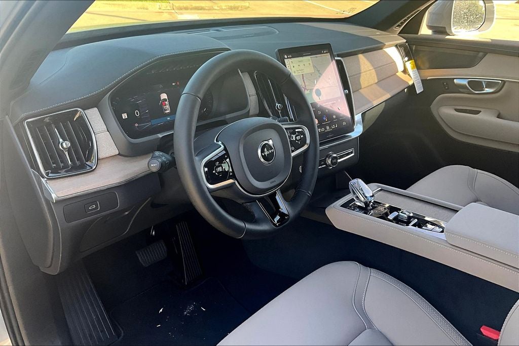 2026 Volvo XC90 B6 Plus 7-Seater