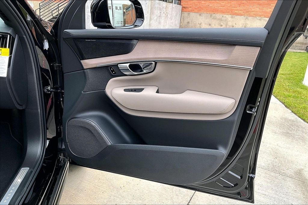 2026 Volvo XC90 B6 Plus 7-Seater