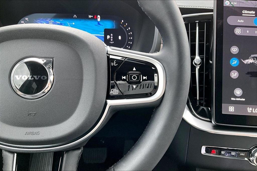 2026 Volvo XC90 B6 Plus 7-Seater