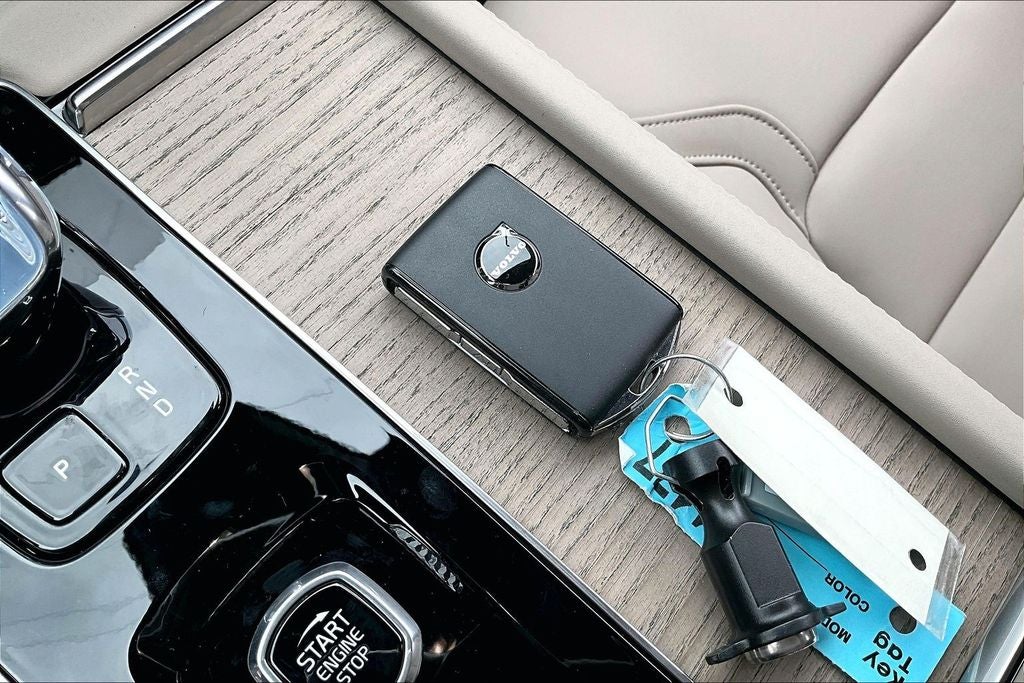 2026 Volvo XC90 B6 Plus 7-Seater