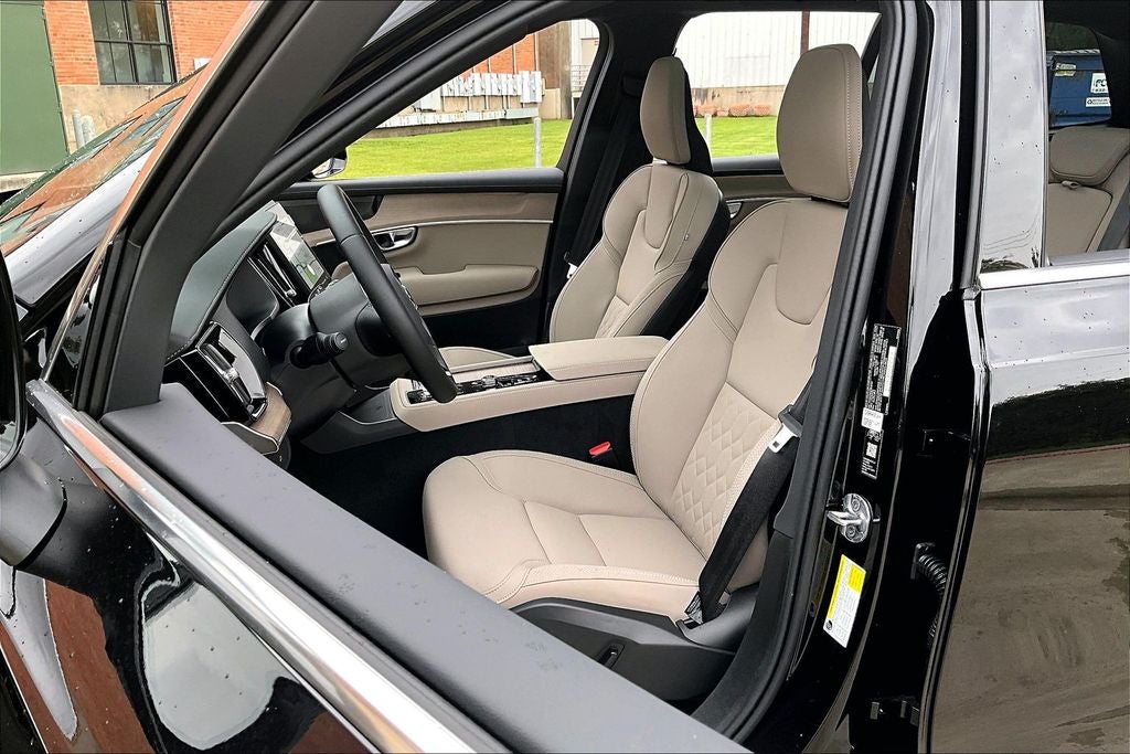 2026 Volvo XC90 B6 Plus 7-Seater