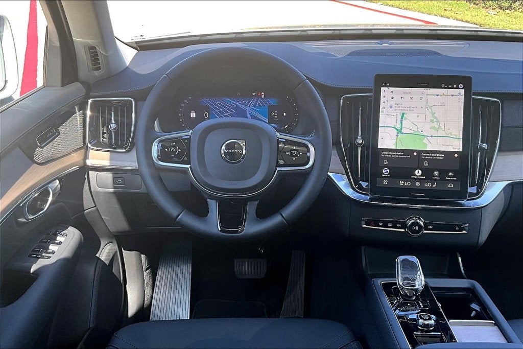 2027 Volvo XC90 B6 Plus 7-Seater