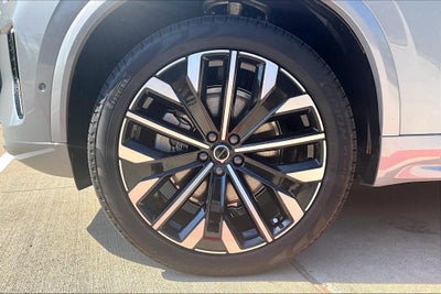 2027 Volvo XC90 B6 Plus 7-Seater
