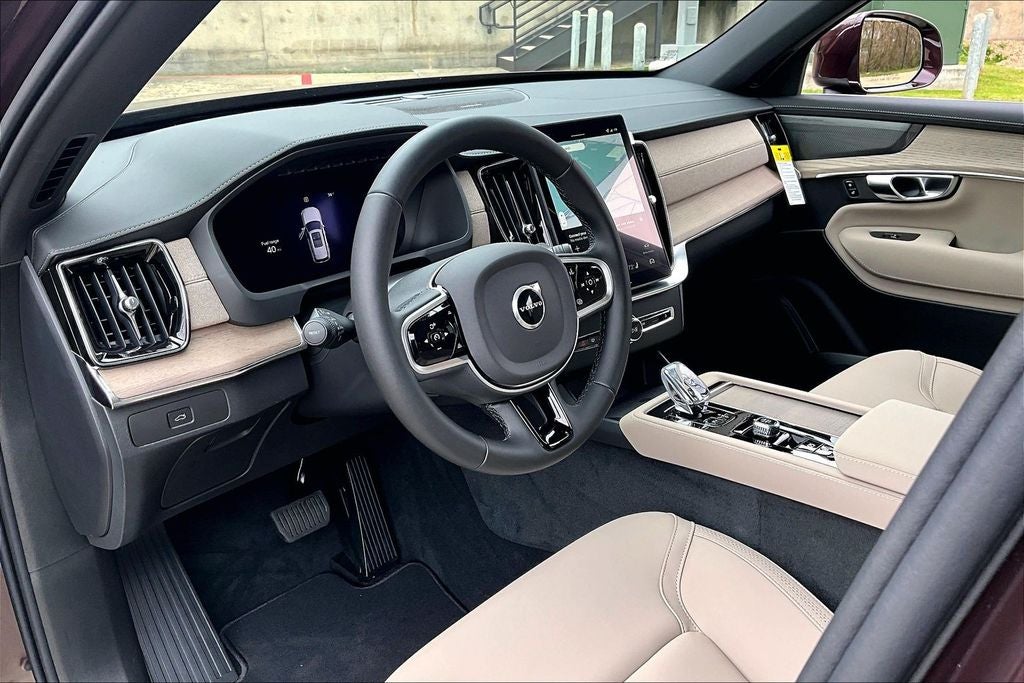 2026 Volvo XC90 B6 Plus 7-Seater