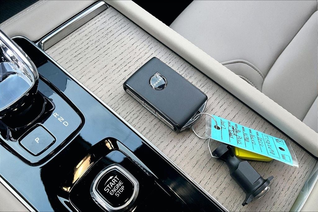 2026 Volvo XC90 B6 Plus 7-Seater