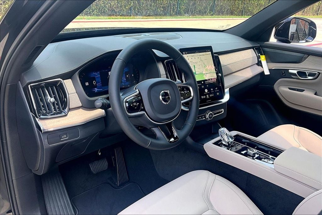 2027 Volvo XC90 B6 Plus 7-Seater