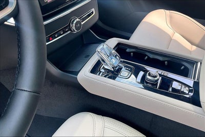 2027 Volvo XC90 B6 Plus 7-Seater