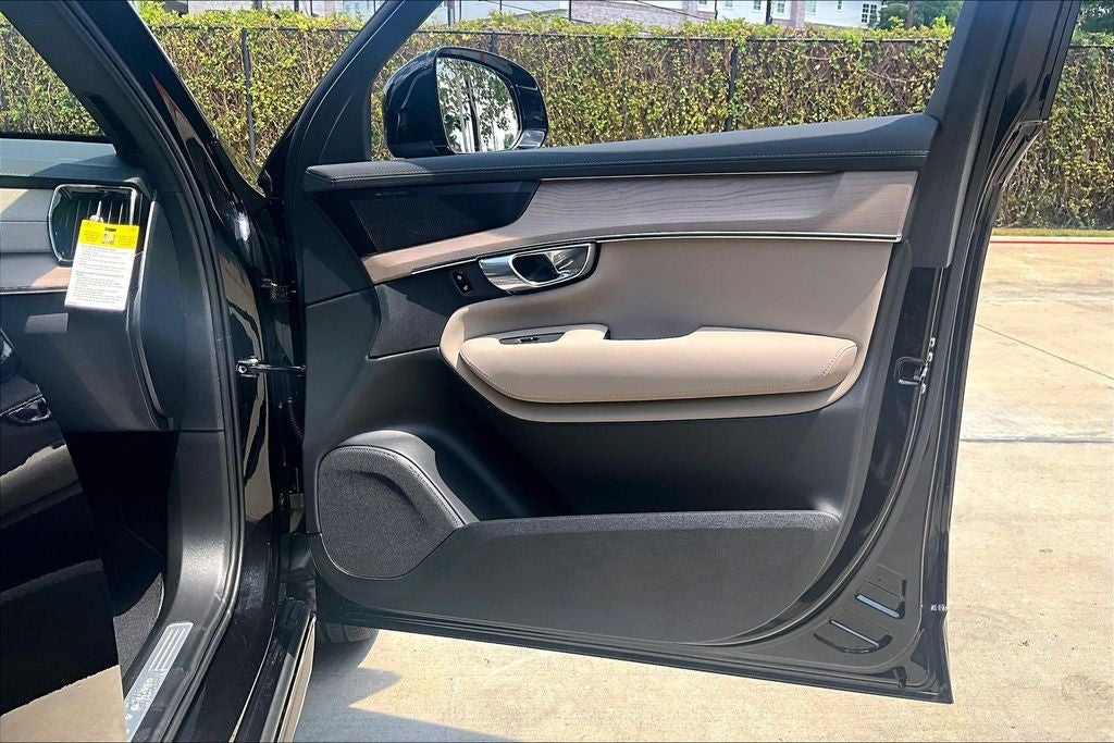 2027 Volvo XC90 B6 Plus 7-Seater
