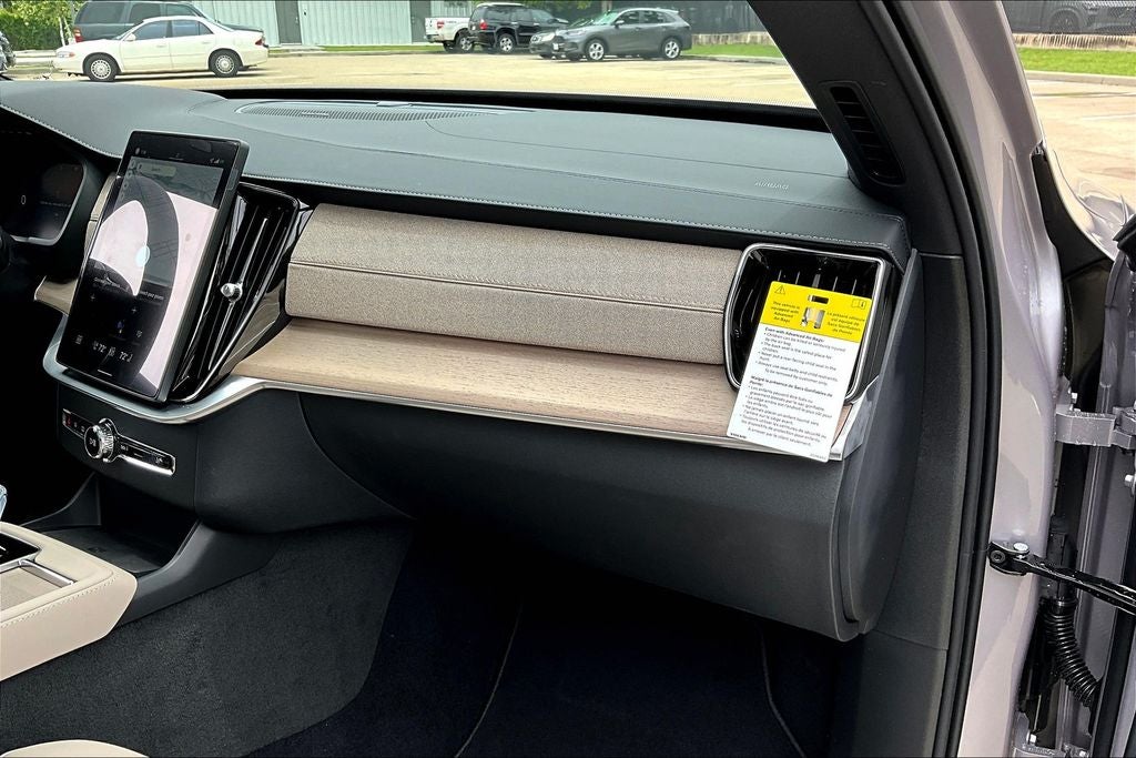 2026 Volvo XC90 B6 Plus 7-Seater