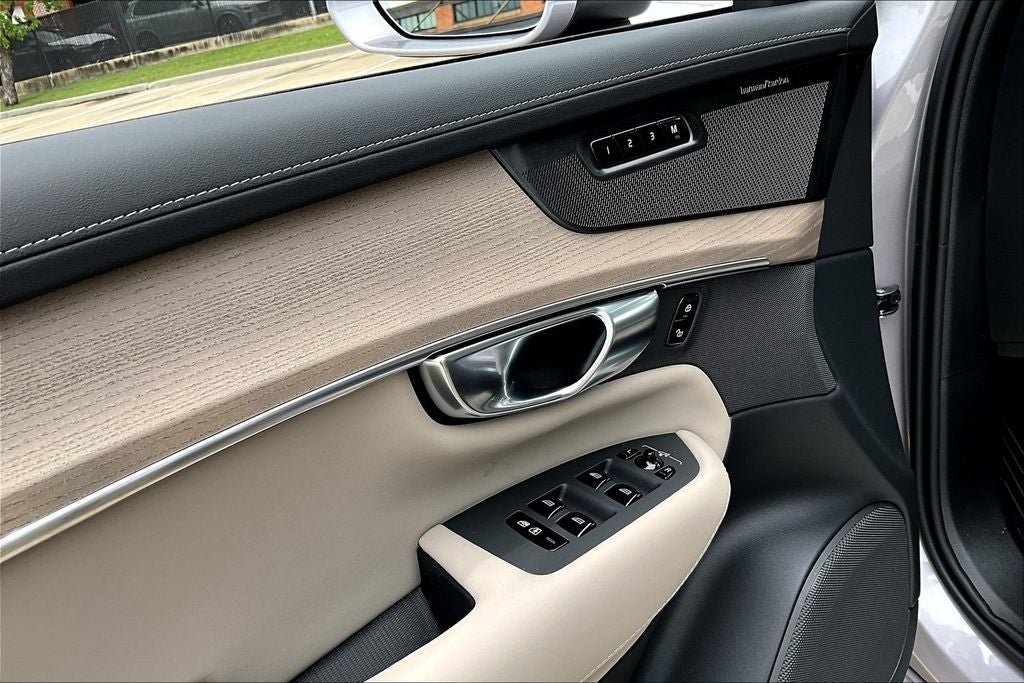 2026 Volvo XC90 B6 Plus 7-Seater