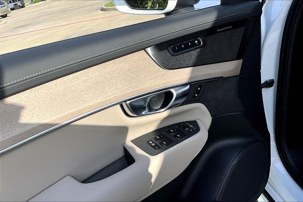 2026 Volvo XC90 B6 Plus 7-Seater