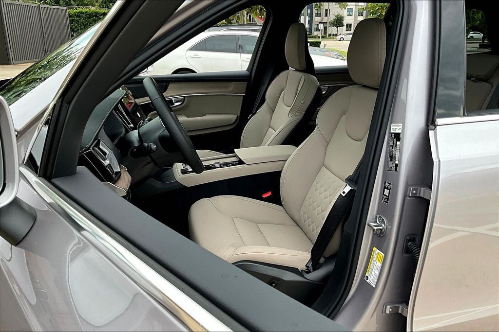 2026 Volvo XC90 B6 Plus 7-Seater