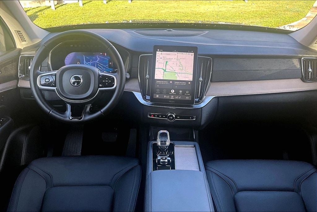 2026 Volvo XC90 B6 Plus 7-Seater