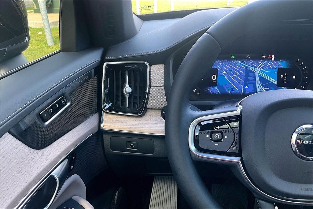 2027 Volvo XC90 B6 Plus 7-Seater