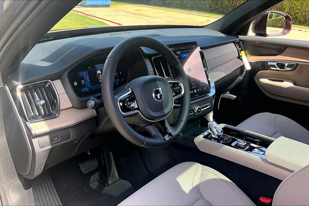 2027 Volvo XC90 B6 Plus 7-Seater