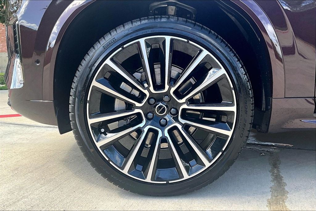 2027 Volvo XC90 B6 Plus 7-Seater