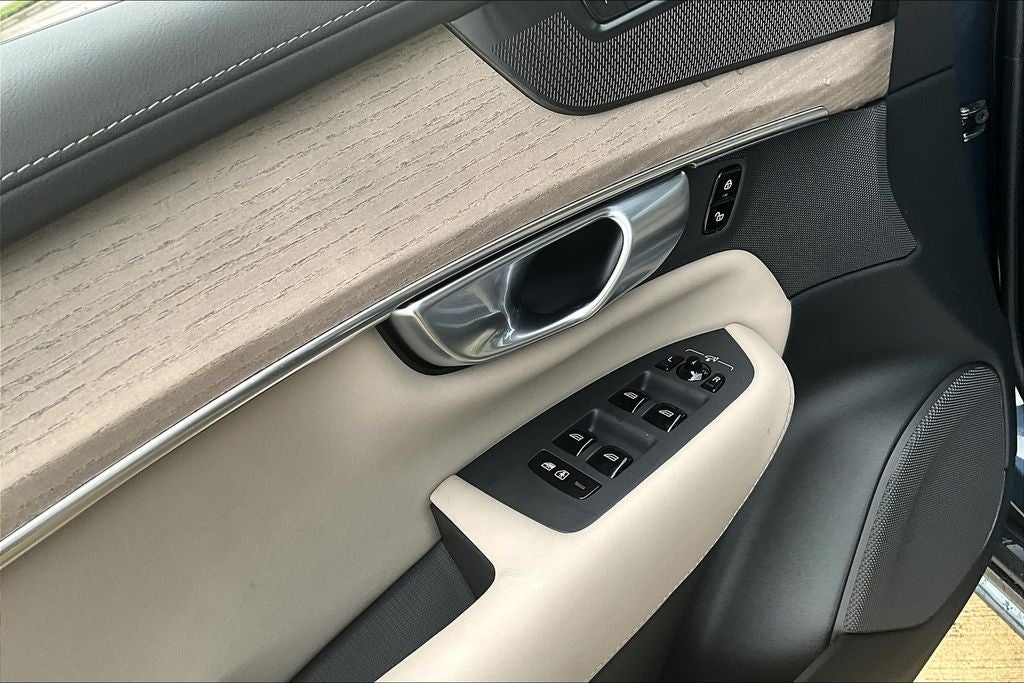 2026 Volvo XC90 B6 Plus 7-Seater