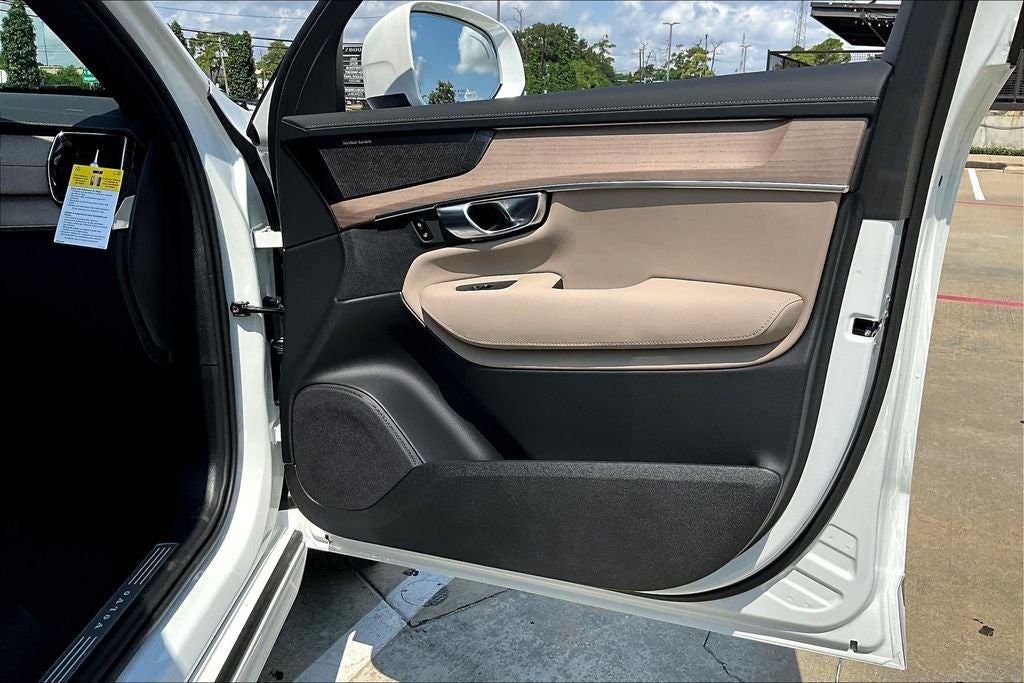 2026 Volvo XC90 B6 Plus 7-Seater