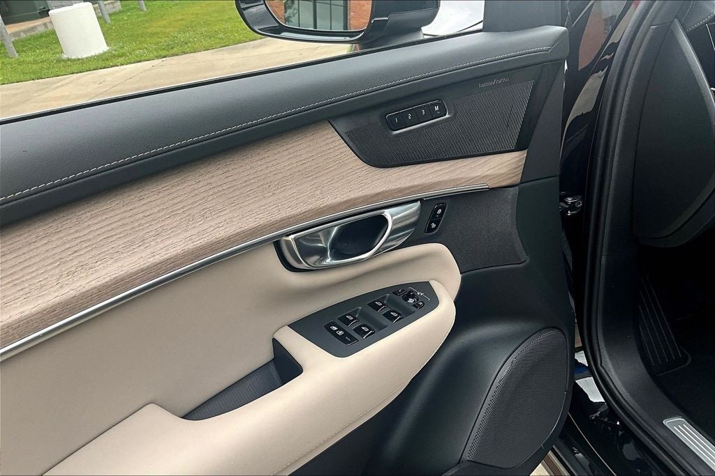 2026 Volvo XC90 B6 Plus 7-Seater