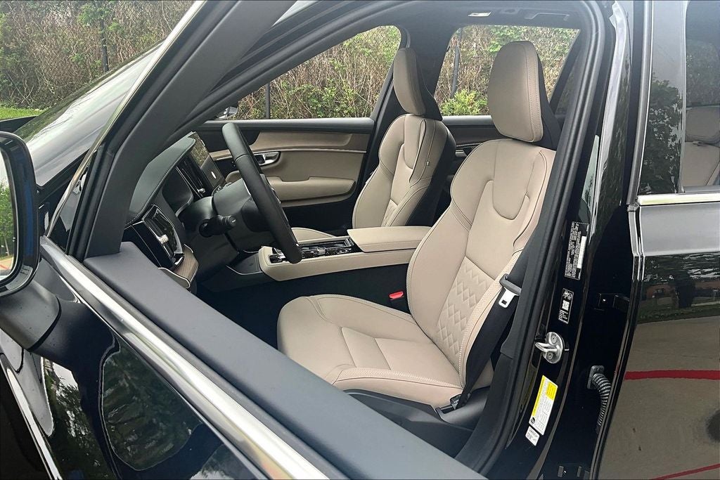 2026 Volvo XC90 B6 Plus 7-Seater
