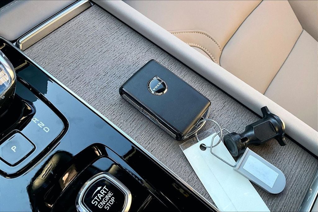 2026 Volvo XC90 B6 Plus 7-Seater