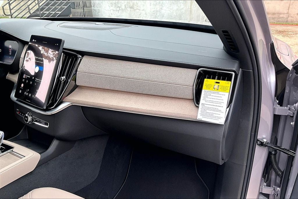 2026 Volvo XC90 B6 Plus 7-Seater