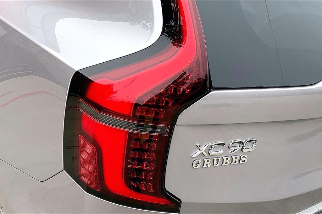 2026 Volvo XC90 B6 Plus 7-Seater