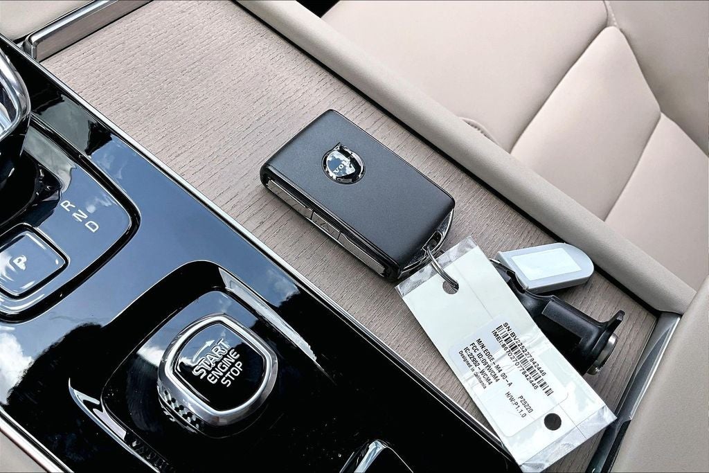 2026 Volvo XC90 B6 Plus 7-Seater