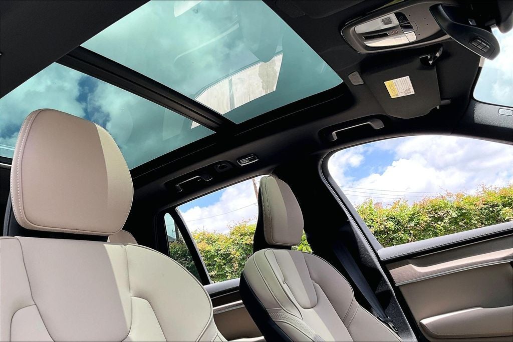 2026 Volvo XC90 B6 Plus 7-Seater
