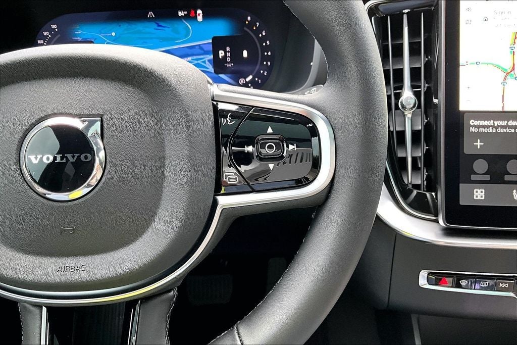 2026 Volvo XC90 B6 Plus 7-Seater
