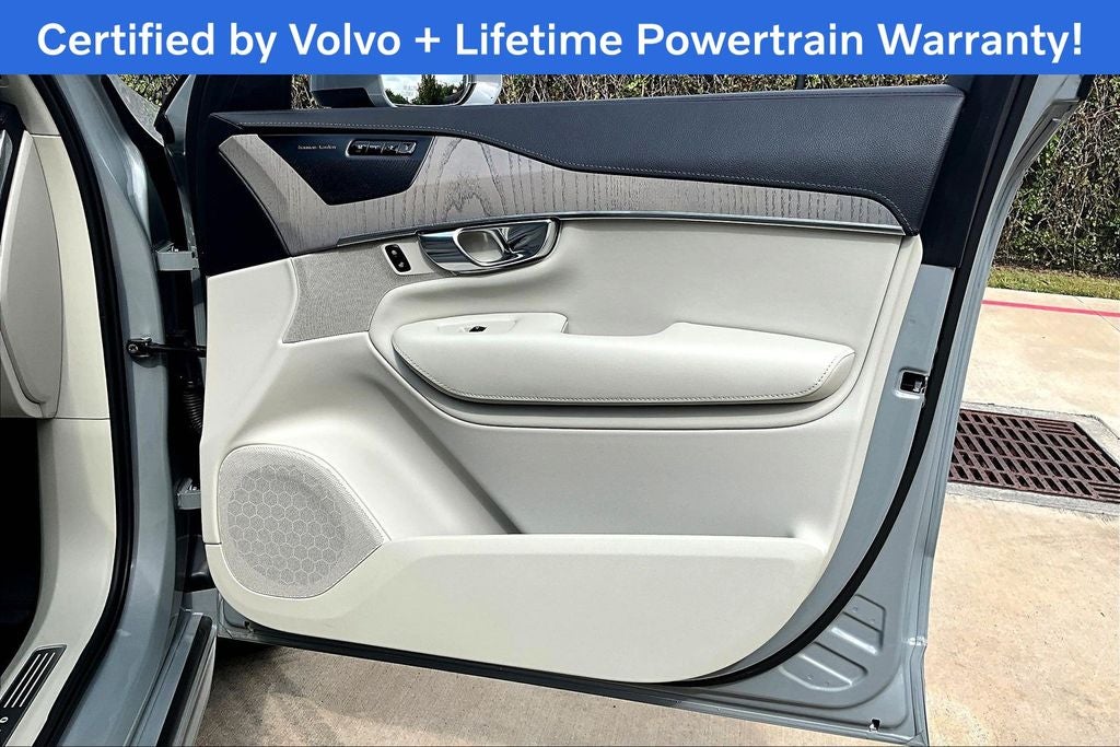 2025 Volvo XC90 B6 Ultra