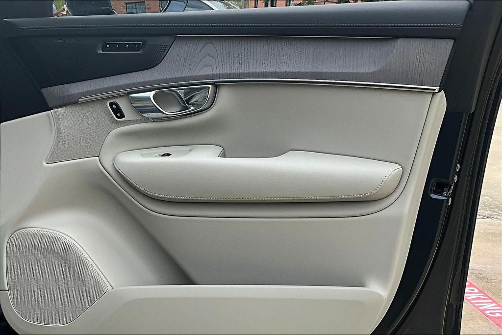 2026 Volvo XC90 B6 Ultra