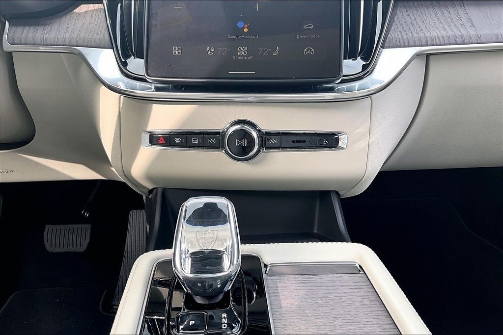 2026 Volvo XC90 B6 Ultra