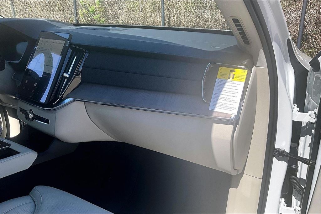 2026 Volvo XC90 B6 Ultra