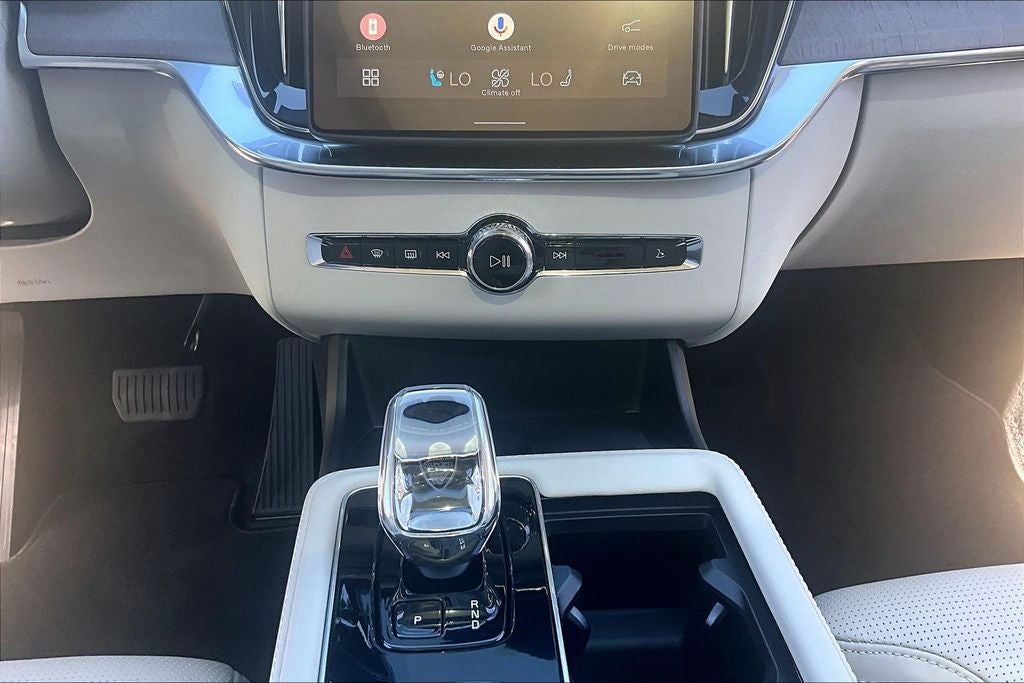 2026 Volvo XC90 B6 Ultra