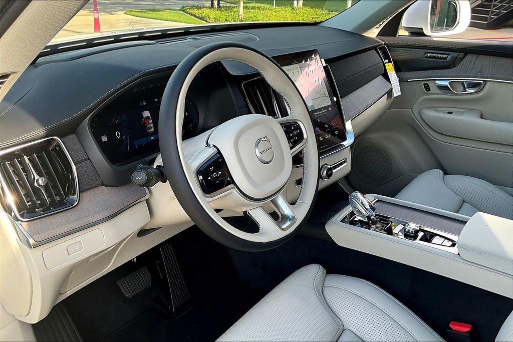 2026 Volvo XC90 B6 Ultra