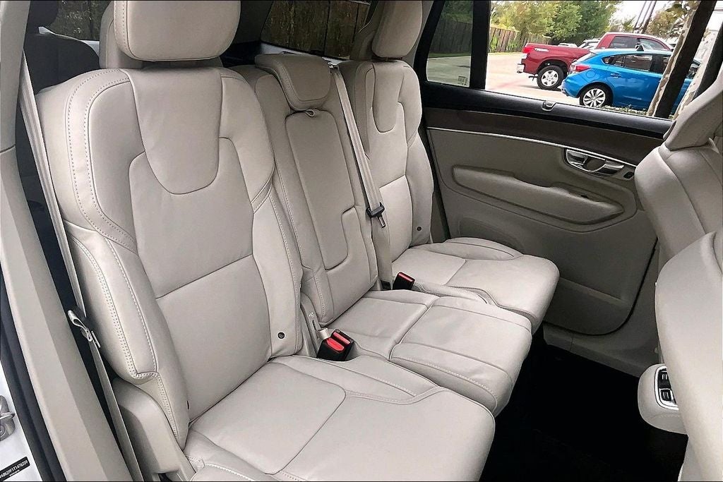 2026 Volvo XC90 B6 Ultra