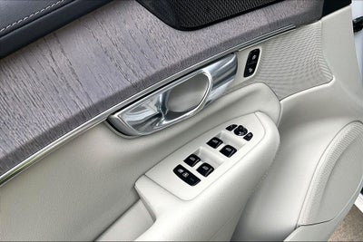 2026 Volvo XC90 B6 Ultra