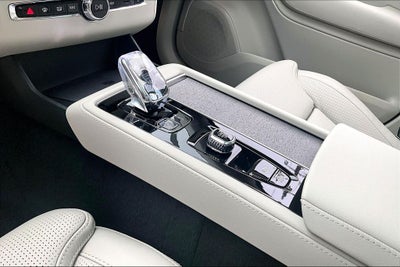2026 Volvo XC90 B6 Ultra