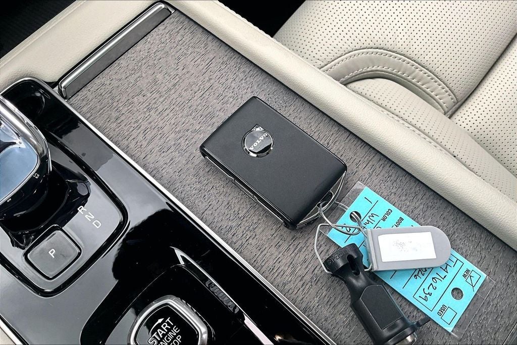 2026 Volvo XC90 B6 Ultra