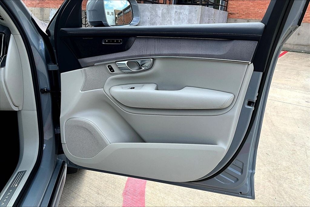 2026 Volvo XC90 B6 Ultra