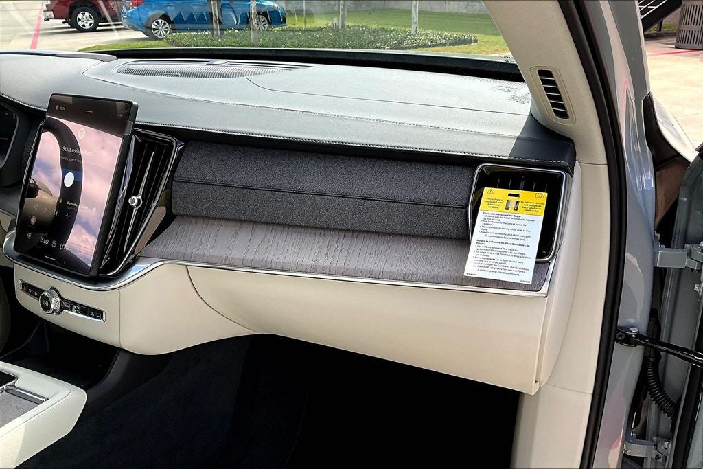 2026 Volvo XC90 B6 Ultra