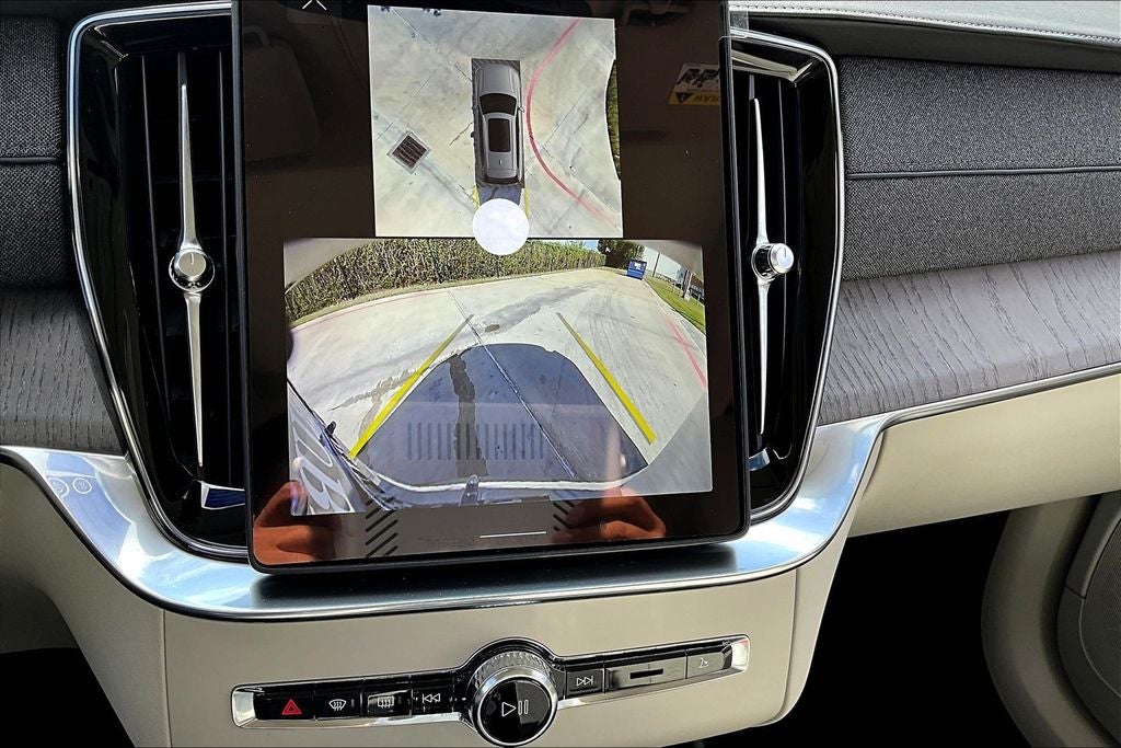 2026 Volvo XC90 B6 Ultra