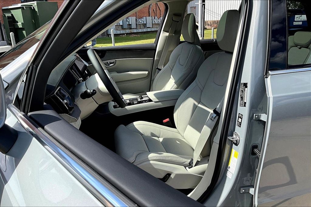 2026 Volvo XC90 B6 Ultra