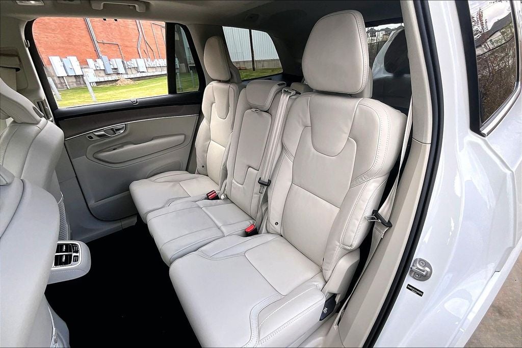 2026 Volvo XC90 B6 Ultra