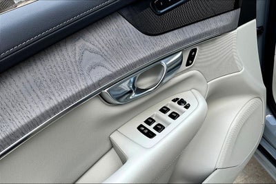 2026 Volvo XC90 B6 Ultra